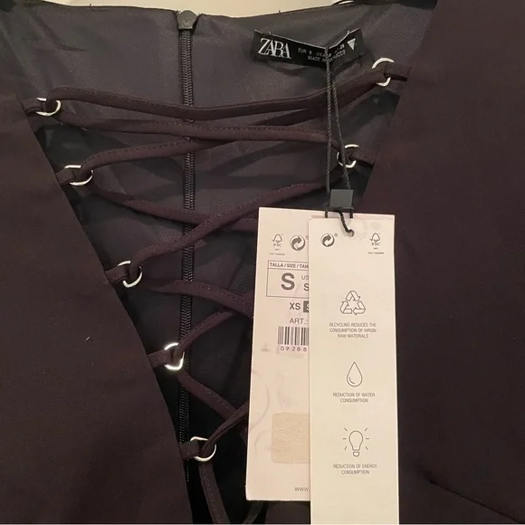 Zara deep V bodysuit w rings - Picture 3 of 4